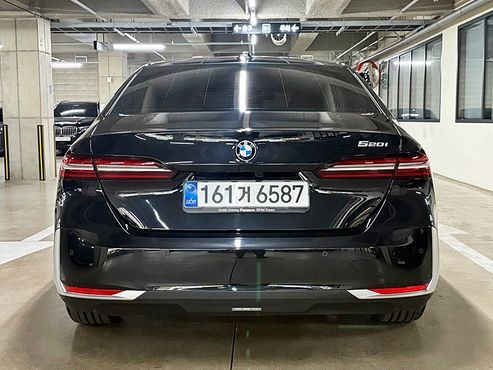 BMW 5-Series 520i — пробег 6 011 км — фото 4 из 5
