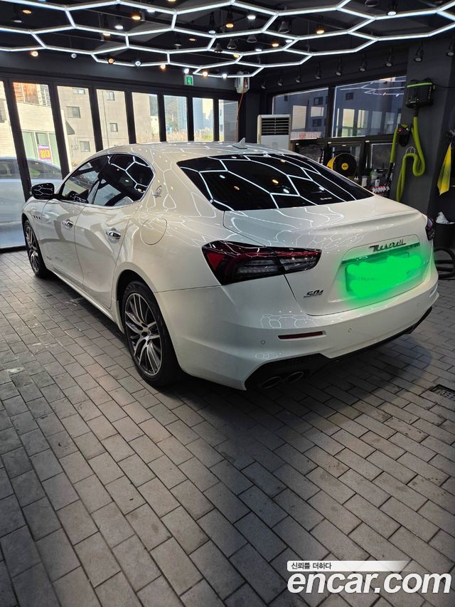 Maserati Ghibli 3.0 GranSport 3rd — пробег 27 000 км — фото 5 из 5