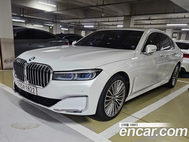 BMW 7-Series 740i Design Pure Excellence — пробег 46 000 км — фото 2 из 5