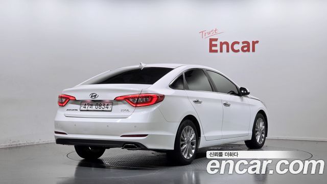 Hyundai Sonata 2.0 Smart — пробег 125 605 км — фото 2 из 5