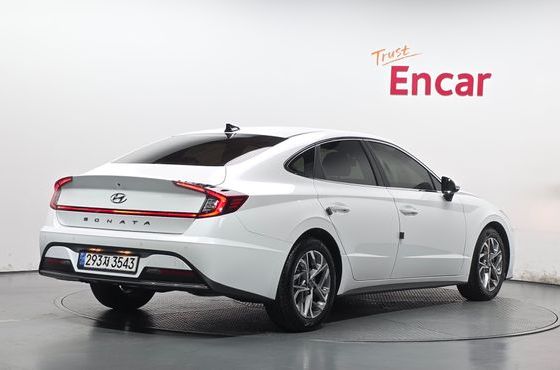 Hyundai Sonata 2.0 Smart — пробег 62 800 км — фото 2 из 5
