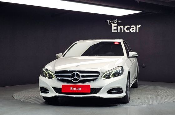Mercedes-Benz E-Class E220 Bluetec Avantgarde — пробег 133 463 км — фото 3 из 5