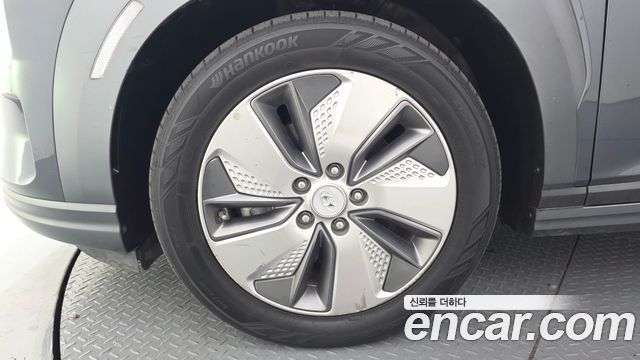 Hyundai Kona из Кореи Encar