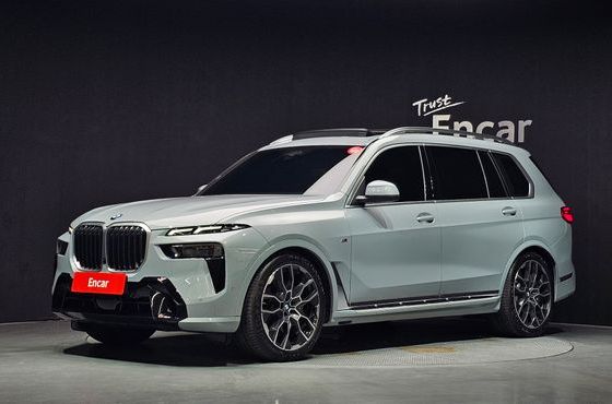 BMW X7 xDrive 40i M Sport 6STR — пробег 13 762 км — фото 1 из 5