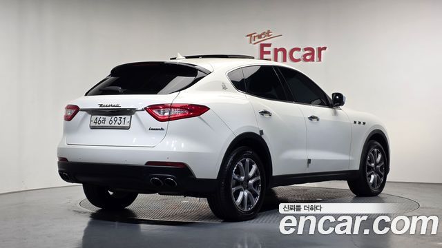 Maserati Levante из Кореи Encar