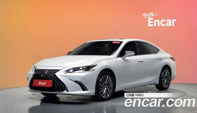 Lexus ES Executive — пробег 41 252 км — фото 1 из 5