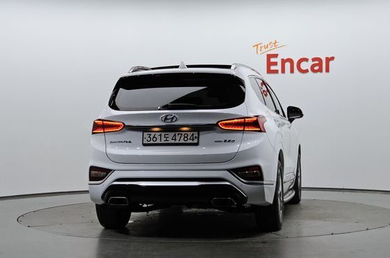Hyundai Santafe Diesel 2.2 4WD Inspiration — пробег 102 524 км — фото 4 из 5
