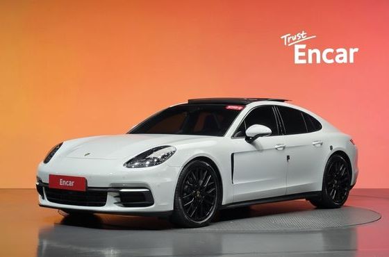 Porsche Panamera 3.0 AWD — пробег 122 082 км — фото 1 из 5