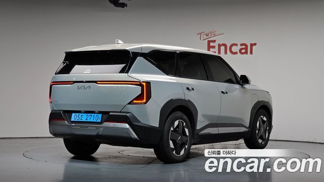 Kia EV5 Long Range 2WD AIr — пробег 7 853 км — фото 2 из 5