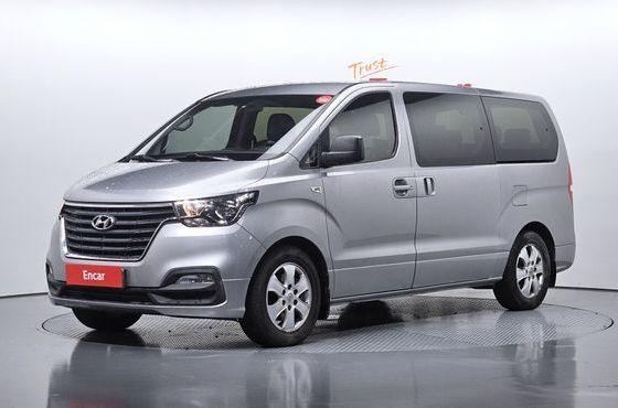Hyundai Starex Wagon 12-Seater Smart — пробег 262 325 км — фото 1 из 5