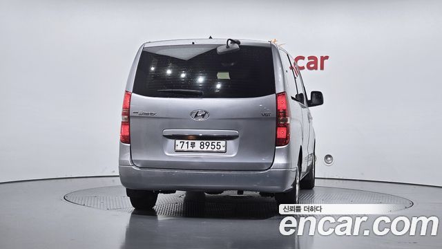 Hyundai Starex Wagon 12-Seater Smart — пробег 262 325 км — фото 4 из 5