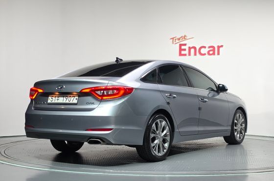 Hyundai Sonata 2.0 Smart — пробег 111 490 км — фото 2 из 5