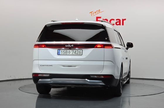 Kia Carnival Diesel 9-Seater Signature — пробег 99 947 км — фото 4 из 5