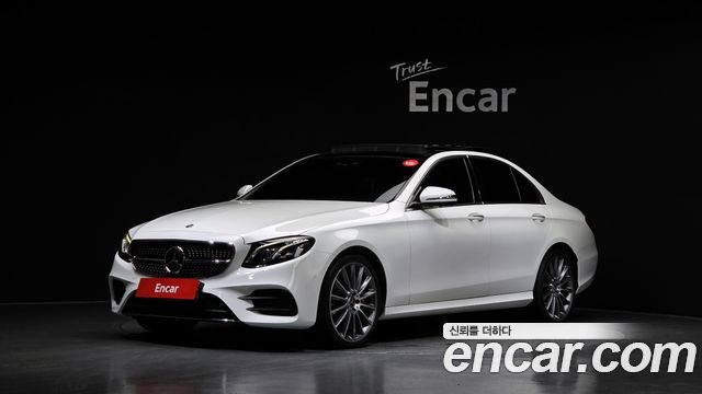 Mercedes-Benz E-Class E350 4MATIC AMG Line — пробег 68 165 км — фото 1 из 5