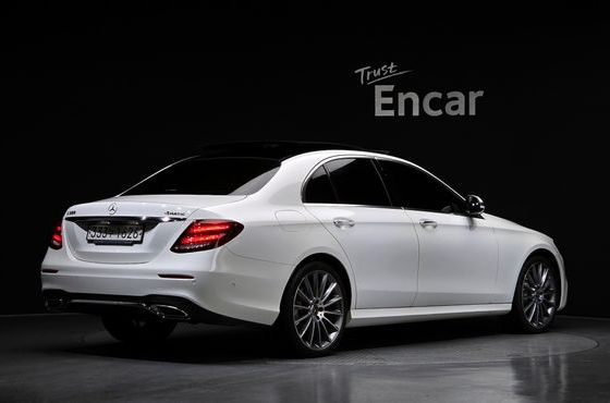 Mercedes-Benz E-Class E350 4MATIC AMG Line — пробег 68 165 км — фото 2 из 5