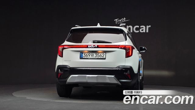 Kia Seltos из Кореи Encar