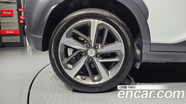 Hyundai Kona из Кореи Encar