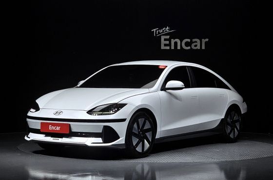 Hyundai Ioniq6 Standard E-Value+ — пробег 39 996 км — фото 1 из 5