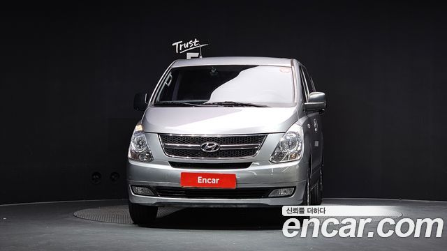 Hyundai Starex 5-Seater VAN CVX Luxury — пробег 174 581 км — фото 3 из 5