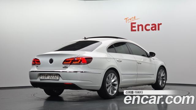 Volkswagen CC 2.0 TSI — пробег 92 343 км — фото 2 из 5