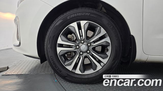 Kia Carnival 9-Seater Luxury — пробег 132 420 км — фото 5 из 5