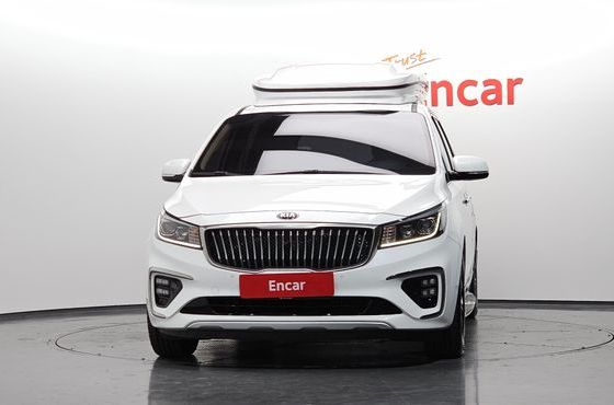 Kia Carnival 9-Seater Prstige — пробег 134 397 км — фото 3 из 5