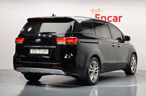 Kia Carnival 9-seater Noblesse — пробег 170 906 км — фото 2 из 5