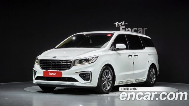 Kia Carnival Gasoline 7-Seater Limousine President — пробег 116 251 км — фото 1 из 5