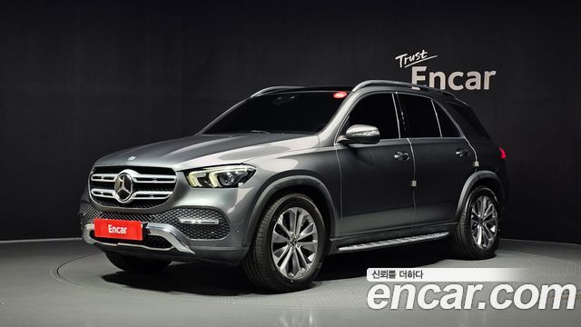 Mercedes-Benz GLE-Class GLE300d 4MATIC — пробег 65 523 км — фото 1 из 5