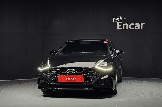 Hyundai Sonata 2.0 Premium Plus — пробег 20 837 км — фото 3 из 5