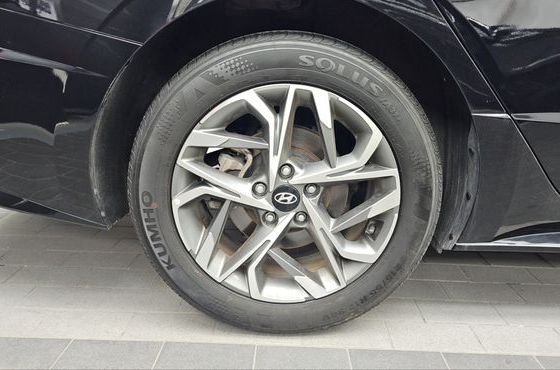 Hyundai Sonata 2.0 Premium Plus — пробег 20 837 км — фото 5 из 5