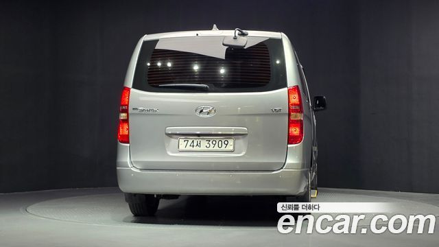 Hyundai Starex Wagon 11-Seater Smart — пробег 145 750 км — фото 4 из 5