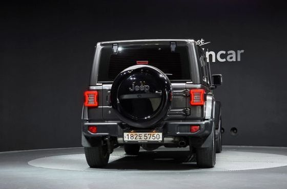 Jeep Wrangler 2.0 Overland 4Door — пробег 111 429 км — фото 4 из 5