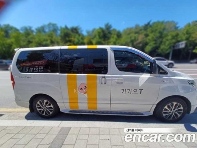 Hyundai Starex 12-Seater LPi Smart — пробег 393 694 км — фото 3 из 5