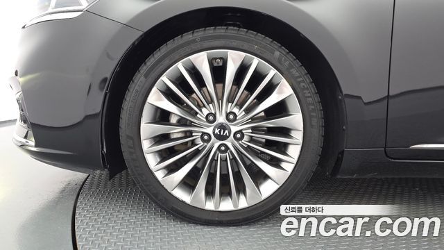 Kia K7 из Кореи Encar