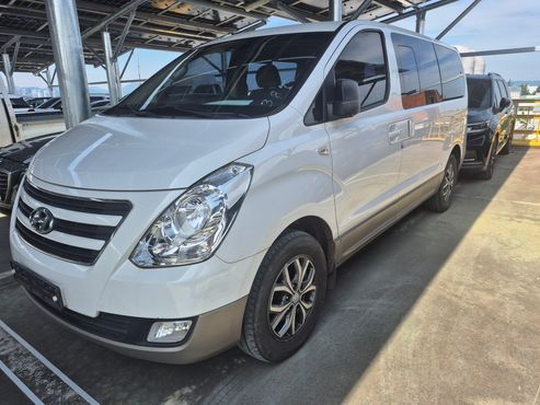 Hyundai Starex 4WD 11-Seater Wagon Modern Special — пробег 130 000 км — фото 2 из 5