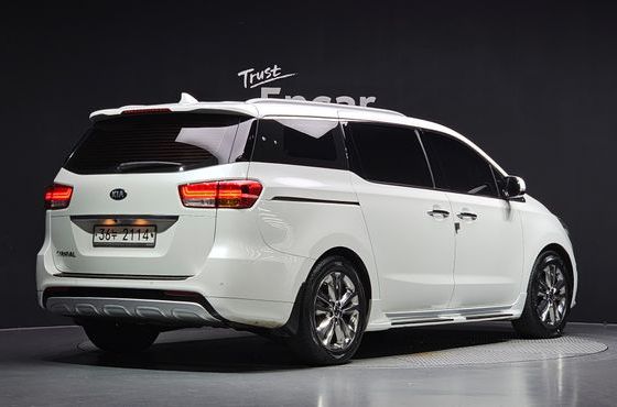 Kia Carnival 9-seater Noblesse — пробег 192 064 км — фото 2 из 5