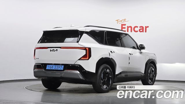 Kia EV5 из Кореи Encar