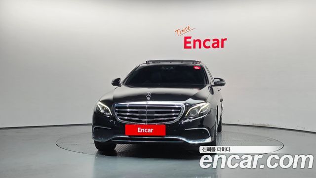 Mercedes-Benz E-Class E400 4MATIC Exclusive — пробег 125 984 км — фото 3 из 5