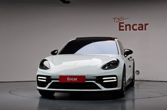 Porsche Panamera 4.0 GTS — пробег 14 345 км — фото 3 из 5
