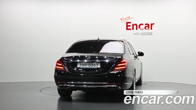 Mercedes-Benz S-Class Maybach S560 4MATIC — пробег 223 425 км — фото 4 из 5