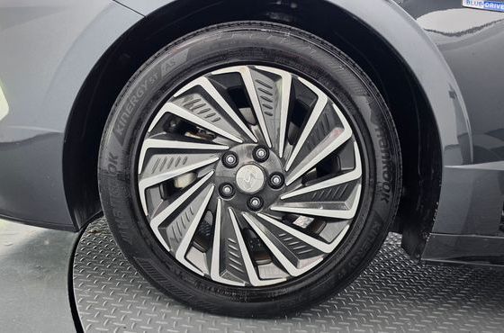 Hyundai Sonata Premium Family — пробег 90 469 км — фото 5 из 5
