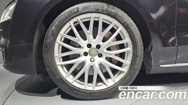 Audi A8 из Кореи Encar