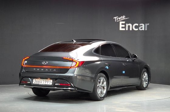 Hyundai Sonata 2.0 Premium Family — пробег 33 070 км — фото 2 из 5