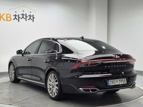 Hyundai Grandeur 2.5 Calligraphy — пробег 50 435 км — фото 3 из 5