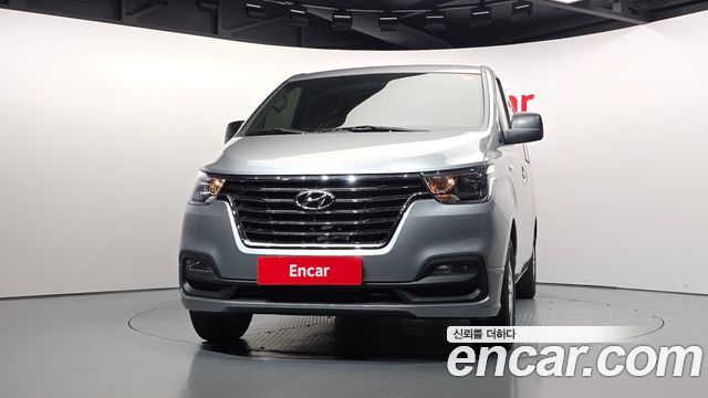 Hyundai Starex Van 3-Seater Smart — пробег 57 309 км — фото 3 из 5