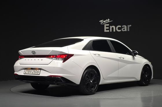 Hyundai AVANTE Smart — пробег 70 310 км — фото 2 из 5