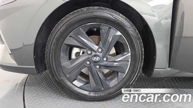Hyundai AVANTE Inspiration — пробег 72 798 км — фото 5 из 5