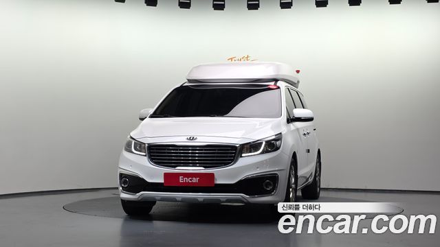 Kia Carnival 7-seater Hi-limousine VIP — пробег 211 646 км — фото 3 из 5