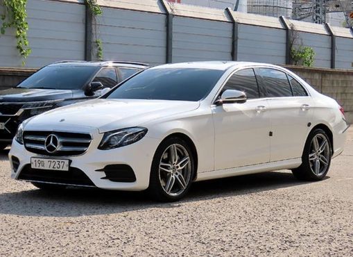 Mercedes-Benz E-Class E300 AMG Line — пробег 126 701 км — фото 2 из 5